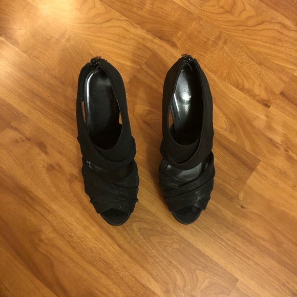 Heels from Victoria Secret - Picture 4 of 5